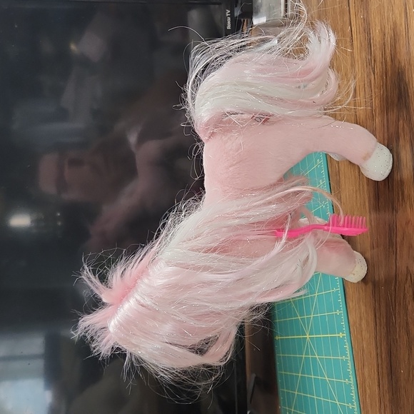 Douglas 2017 Pink Horse Plush Stuffed Cuddly Pink/white with Brush 11" Preowned - Picture 3 of 4